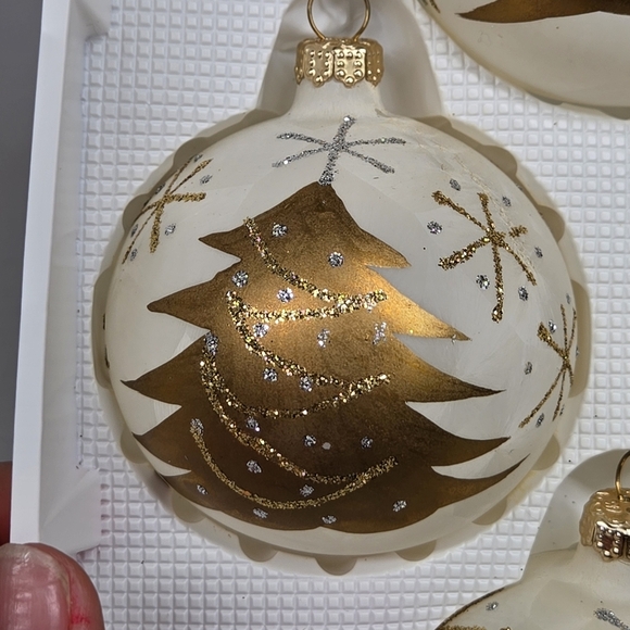 Vintage Rauch for Target Ivory Frosted Gold Tree Glass Ornament Set‎ of 4 Stars - Picture 5 of 16